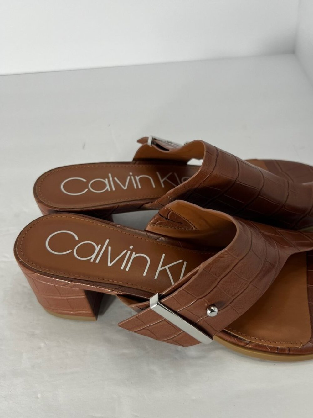 NWOT Calvin Klein Brown Daria Croc Toe Loop Buckle Block Heel Sandal size 7 - Picture 5 of 13